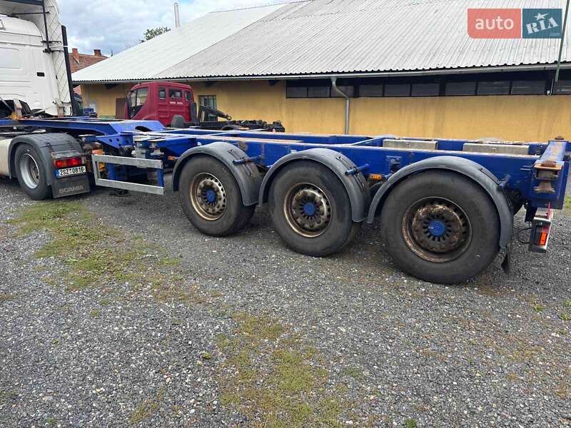 Контейнеровоз напівпричіп M&V Euro 902 2007 в Рівному