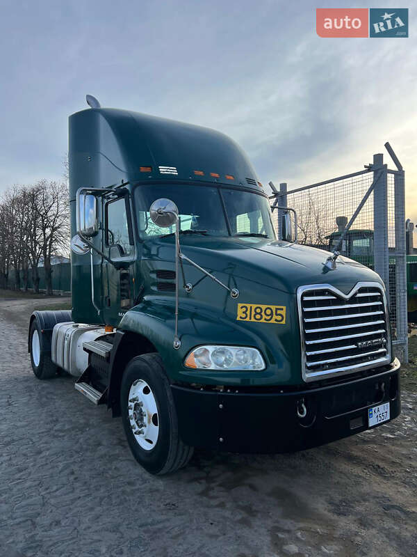 Тягач Mack CX 2012 в Киеве