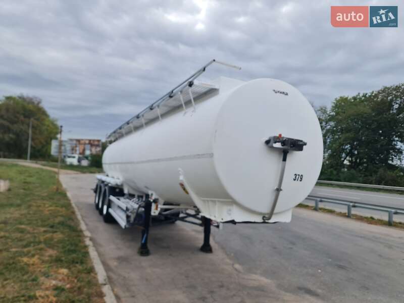 Цистерна напівпричіп Magyar Fuel Tank 2003 в Вінниці