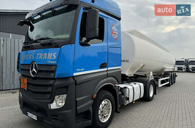 Цистерна полуприцеп Magyar Fuel Tank 2007 в 