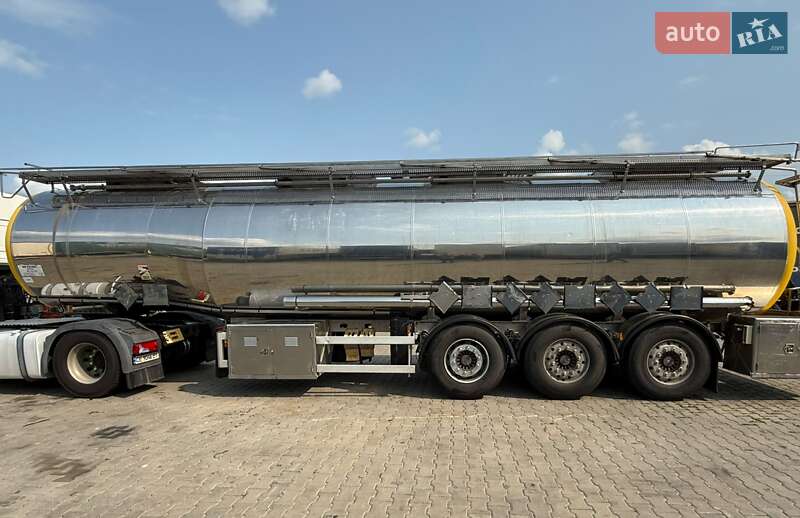 Цистерна Magyar S34SDC1NE 2007 в Черновцах