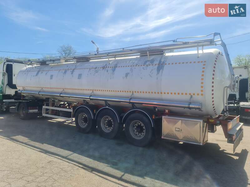 Цистерна полуприцеп Magyar SR34E 2000 в Виннице