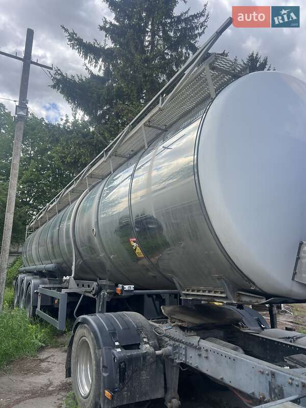 Цистерна напівпричіп Magyar SR34E 1997 в Бару