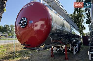 Цистерна полуприцеп Magyar SR 2000 в 