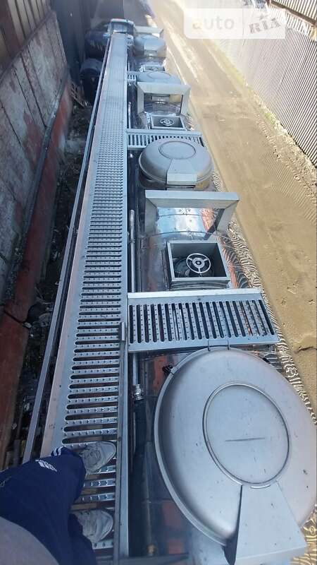 Цистерна полуприцеп Maisonneuv S338FG 2003 в Тернополе фото 2 Цистерна полуприцеп Maisonneuv S338FG 2003 в Тернополе