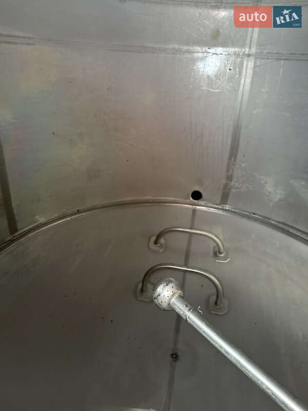 Цистерна напівпричіп Maisonneuv S338FG 2008 в Павлограді