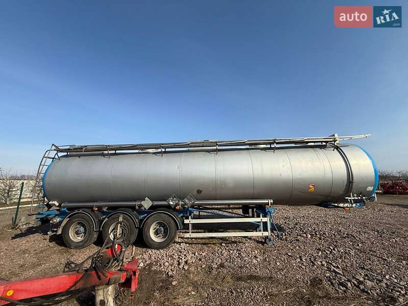 Цистерна Maisonneuv S338FG 2003 в Киеве