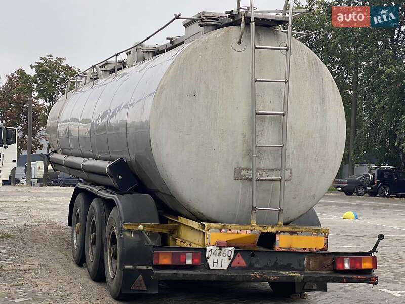 Цистерна полуприцеп Maisonneuv S 1980 в Одессе