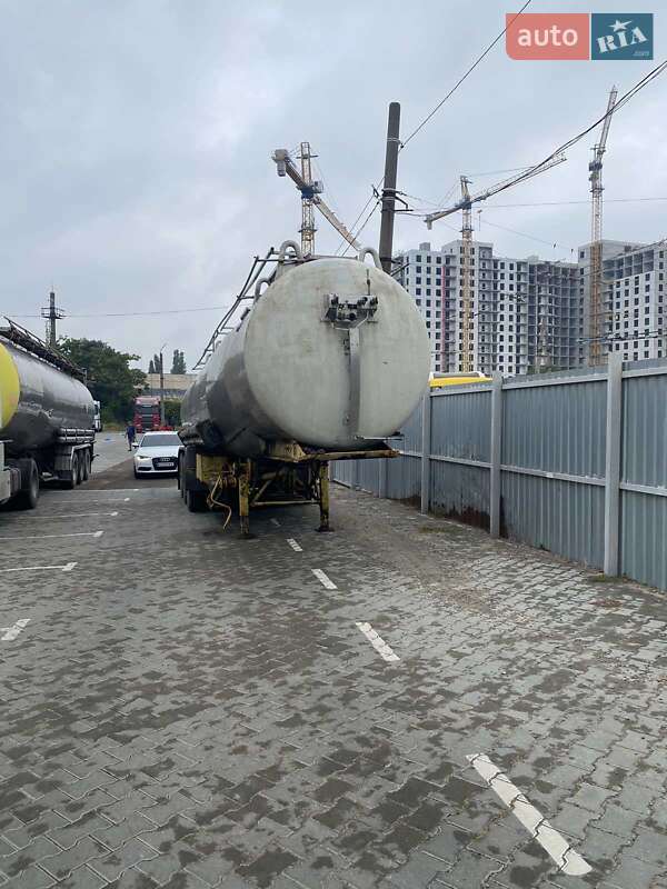 Цистерна полуприцеп Maisonneuv S 1980 в Одессе