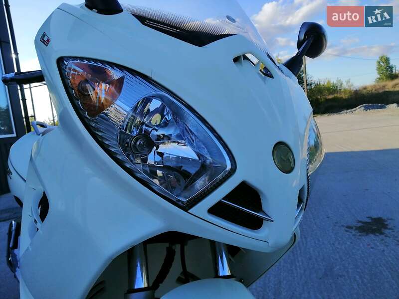 Макси-скутер Malaguti Spidermax 2009 в Бердичеве фото 5 Макси-скутер Malaguti Spidermax 2009 в Бердичеве