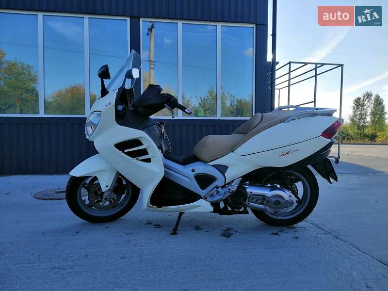 Макси-скутер Malaguti Spidermax 2009 в Бердичеве фото 12 Макси-скутер Malaguti Spidermax 2009 в Бердичеве