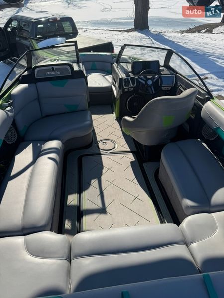Катер Malibu VLX 2015 в Києві