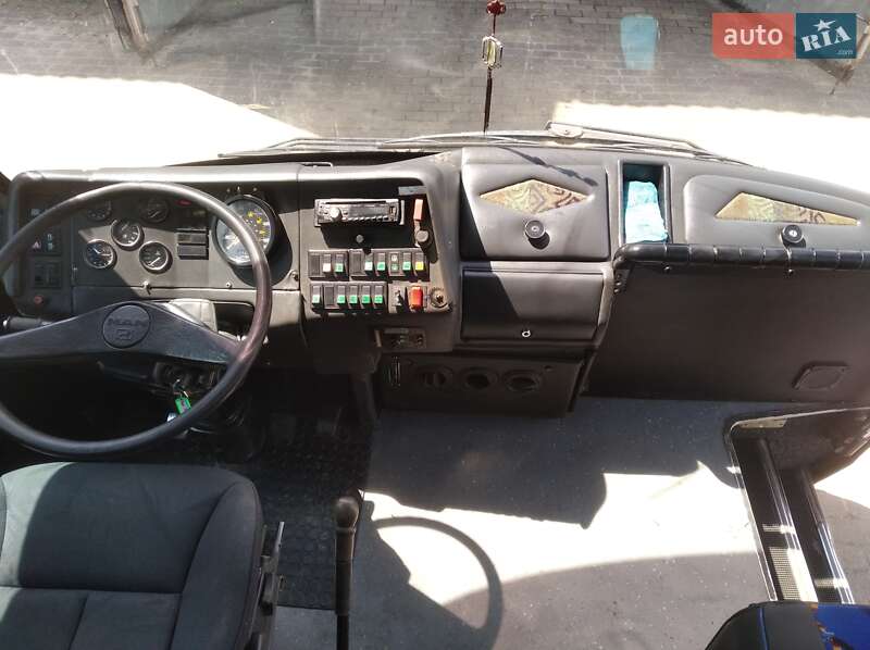 Туристический / Междугородний автобус MAN 10.180 1996 в Новояворовске