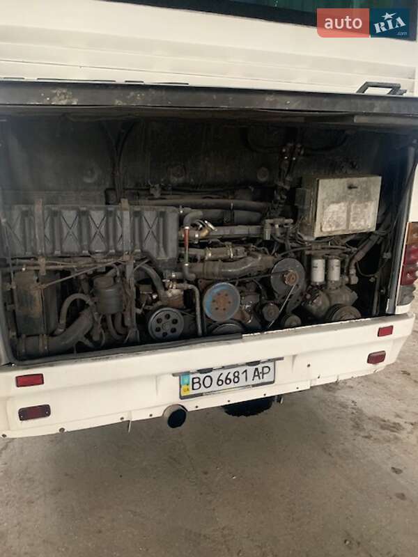 Туристический / Междугородний автобус MAN 11.220 2000 в Бучаче