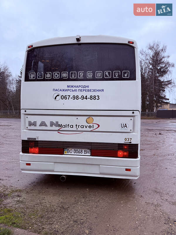 Туристический / Междугородний автобус MAN 11.220 2000 в Теребовле