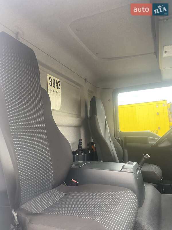 Вантажний фургон MAN 12.220 2013 в Бучачі фото 28 Вантажний фургон MAN 12.220 2013 в Бучачі