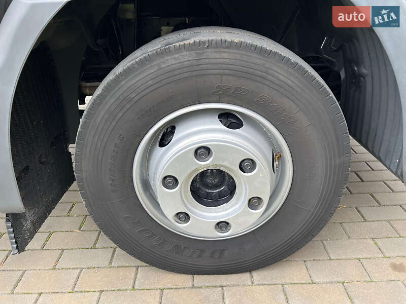 Вантажний фургон MAN 12.220 2011 в Луцьку