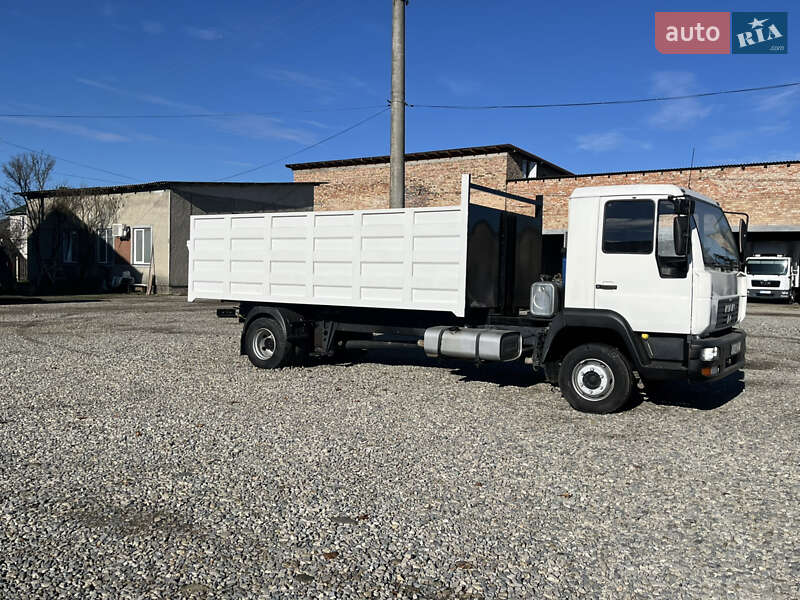 Самосвал MAN 12.220 2005 в Ивано-Франковске