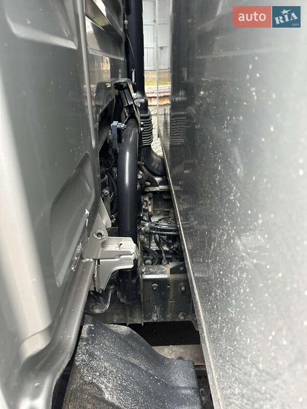 Другие грузовики MAN 12.220 2010 в Кременце