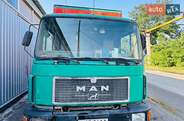 Грузовой фургон MAN 12.232 1994 в 