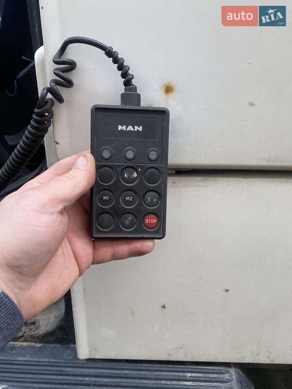 Грузовой фургон MAN 14.285 2004 в Радомышле фото 4 Грузовой фургон MAN 14.285 2004 в Радомышле