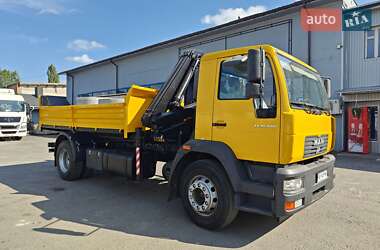Самосвал MAN 18.220 2004 в 
