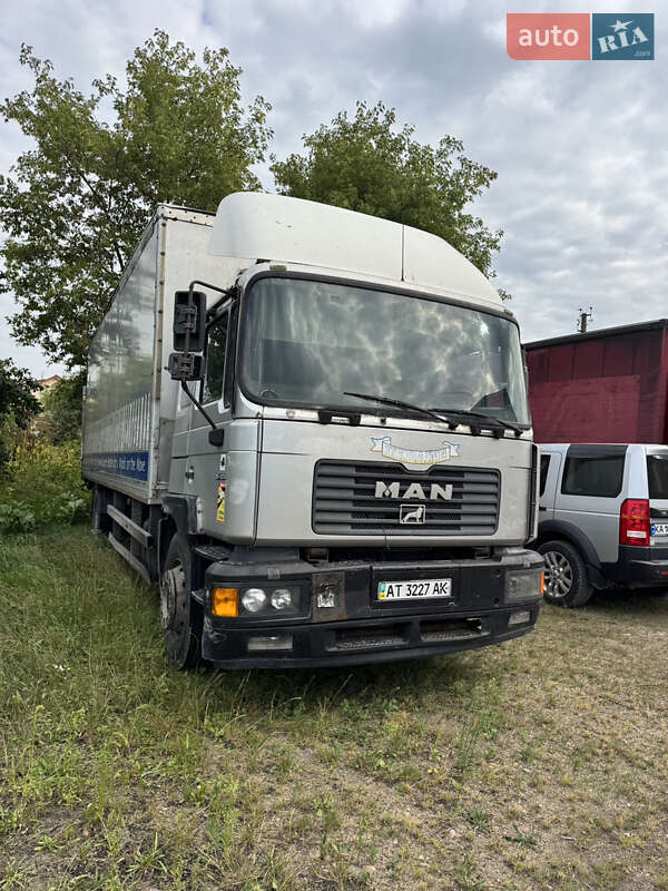 Грузовой фургон MAN 18.224 2000 в Ровно
