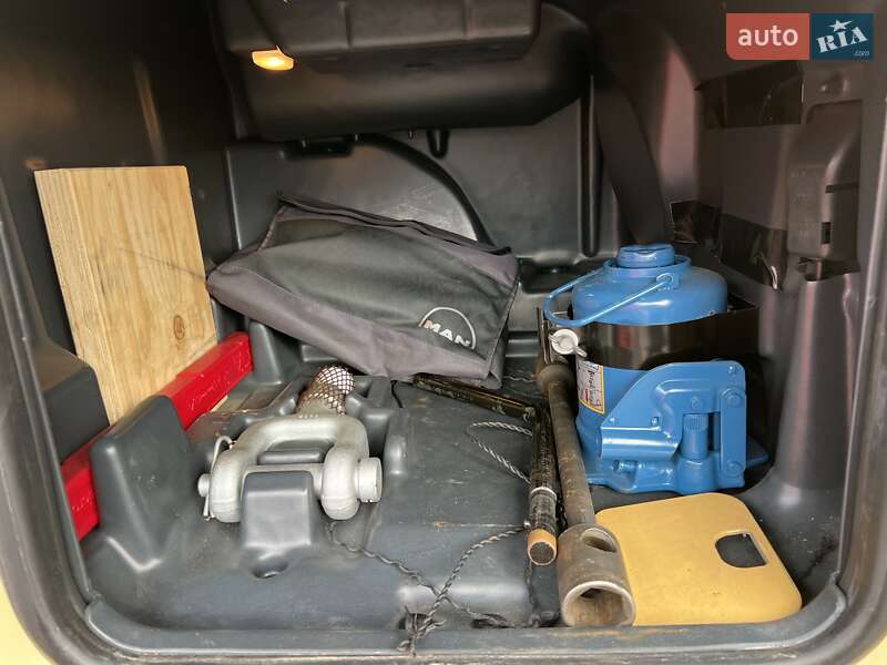 Тягач MAN 18.403 2013 в Хусте фото 25 Тягач MAN 18.403 2013 в Хусте