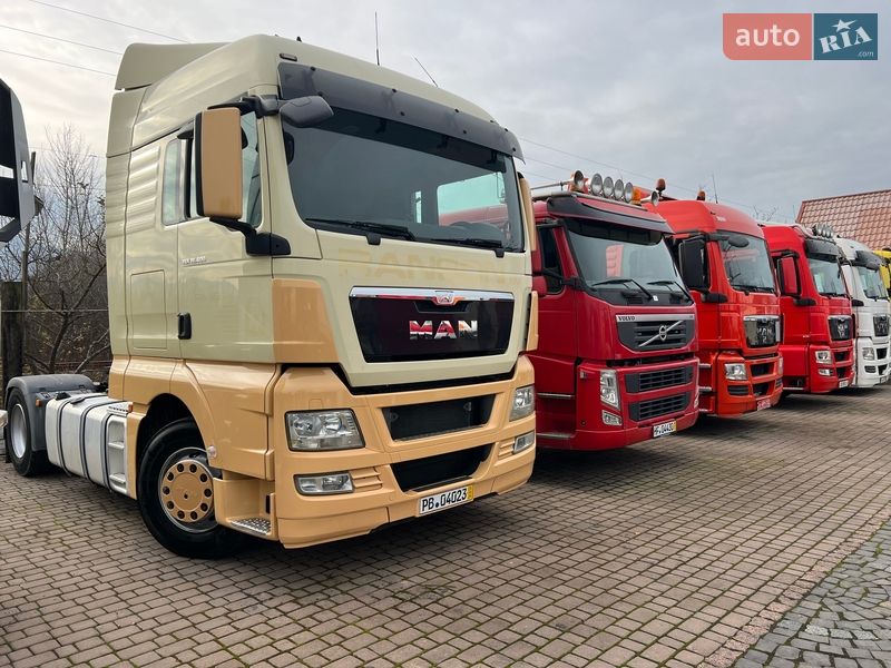 Тягач MAN 18.403 2013 в Хусте