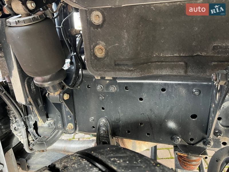 Тягач MAN 18.403 2013 в Хусте