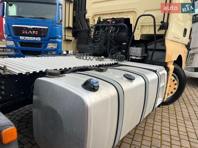 Тягач MAN 18.403 2013 в Хусте