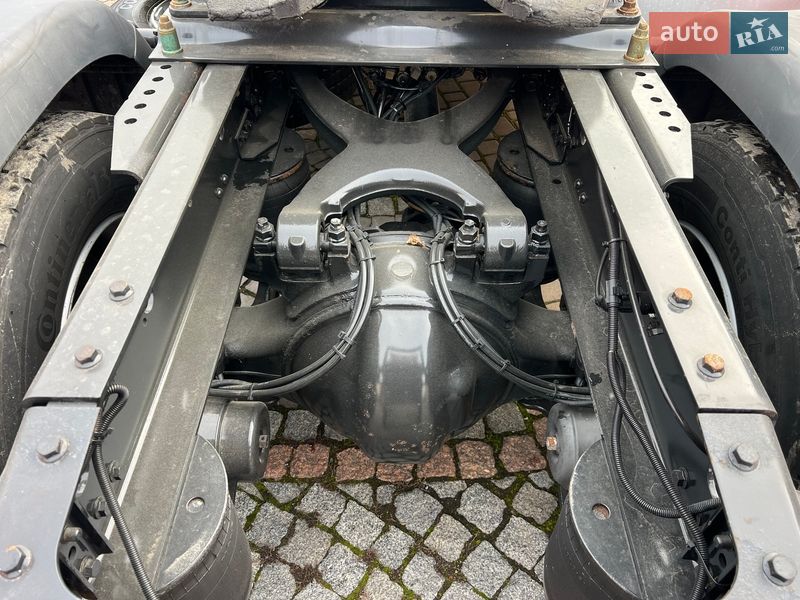 Тягач MAN 18.403 2013 в Хусте