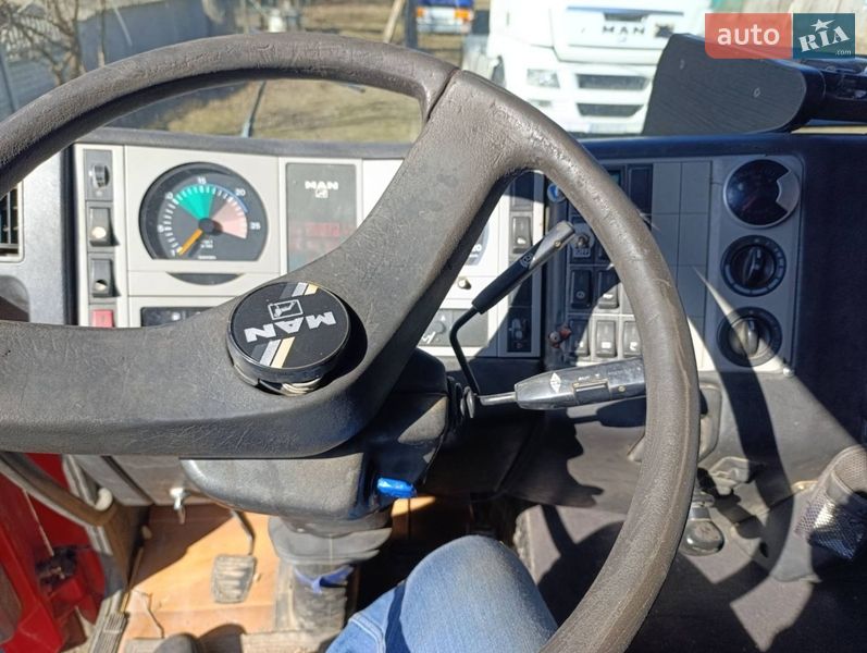 Тягач MAN 18.403 1999 в Вінниці