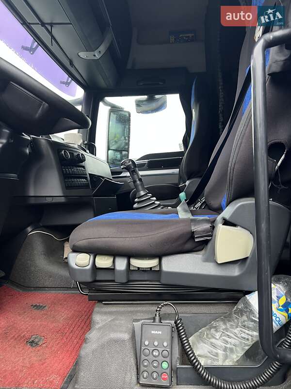 Тягач MAN 18.410 2008 в Києві