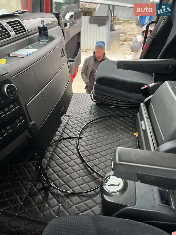 Тягач MAN 18.480 2012 в Кам'янець-Подільському