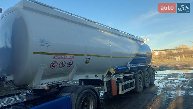 Тягач MAN 18.480 2012 в Кременці