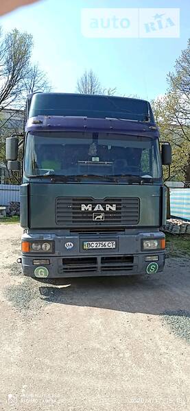 Тягач MAN 19.414 1999 в 