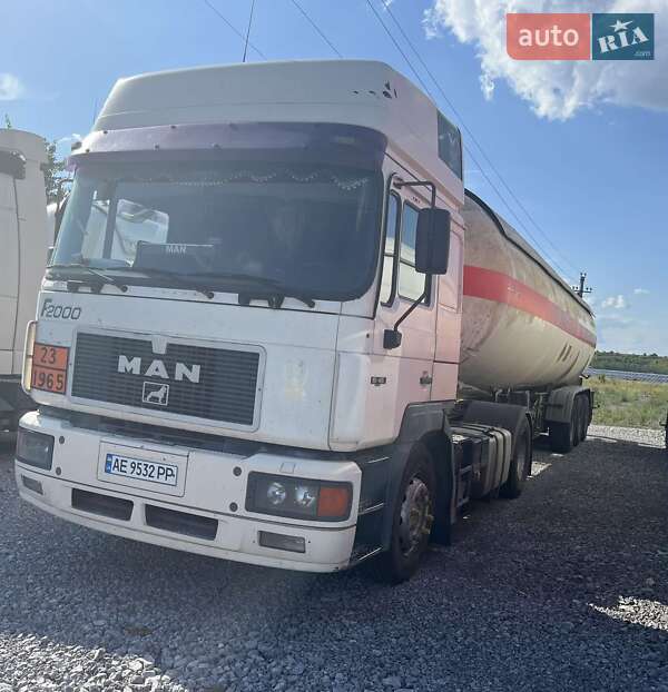 Тягач MAN 19.463 2000 в Днепре