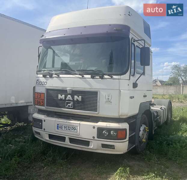 Тягач MAN 19.463 2000 в Дніпрі