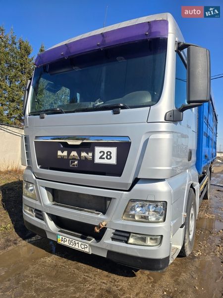 Контейнеровоз MAN 26.400 2008 в Дніпрі