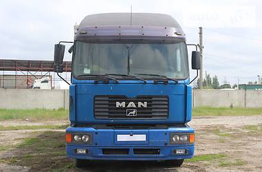 Вантажівка MAN 26.403 1999 в Дніпрі