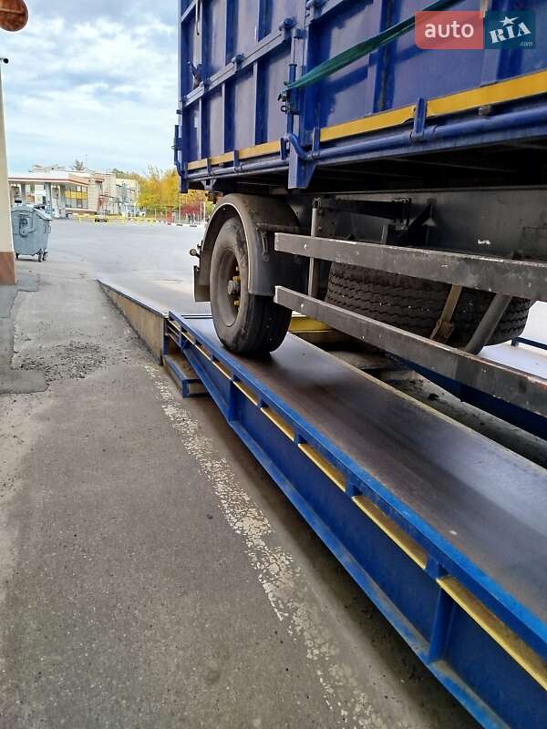 Контейнеровоз MAN 26.403 1996 в Харкові