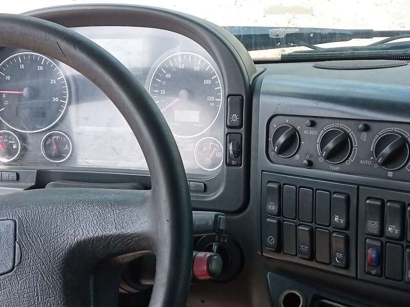 Контейнеровоз MAN 26.413 2002 в Первомайську