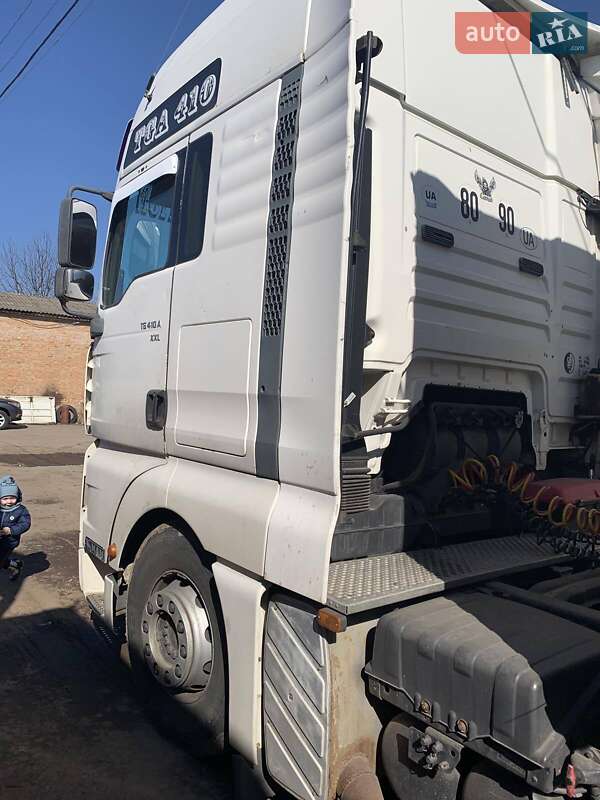 Зерновоз MAN 26.413 2002 в Жашківу