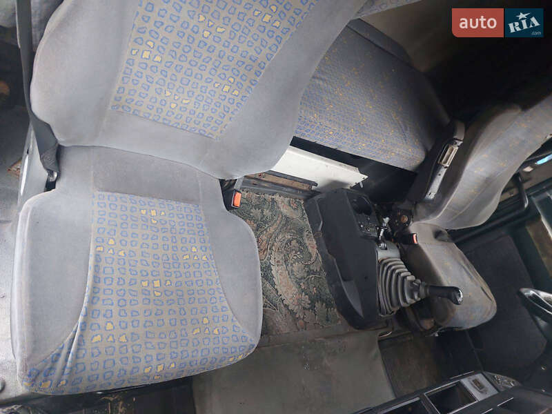 Контейнеровоз MAN 26.413 2002 в Благовещенском фото 10 Контейнеровоз MAN 26.413 2002 в Благовещенском