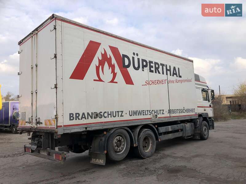 Грузовой фургон MAN 26.414 2000 в Днепре