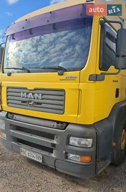 Контейнеровоз MAN 26.430 2004 в 