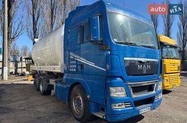 Цистерна MAN 26.440 2008 в Києві