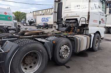 Тягач MAN 26.460 2003 в 