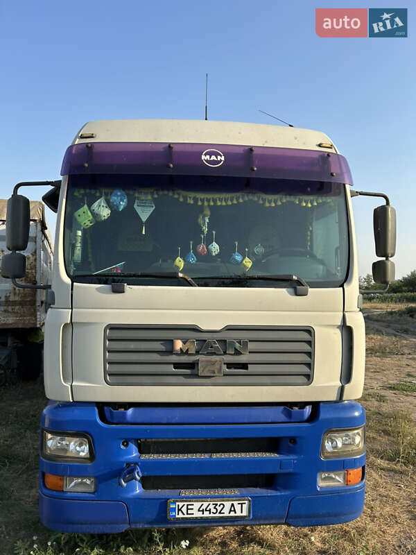Зерновоз MAN 26.460 2003 в 